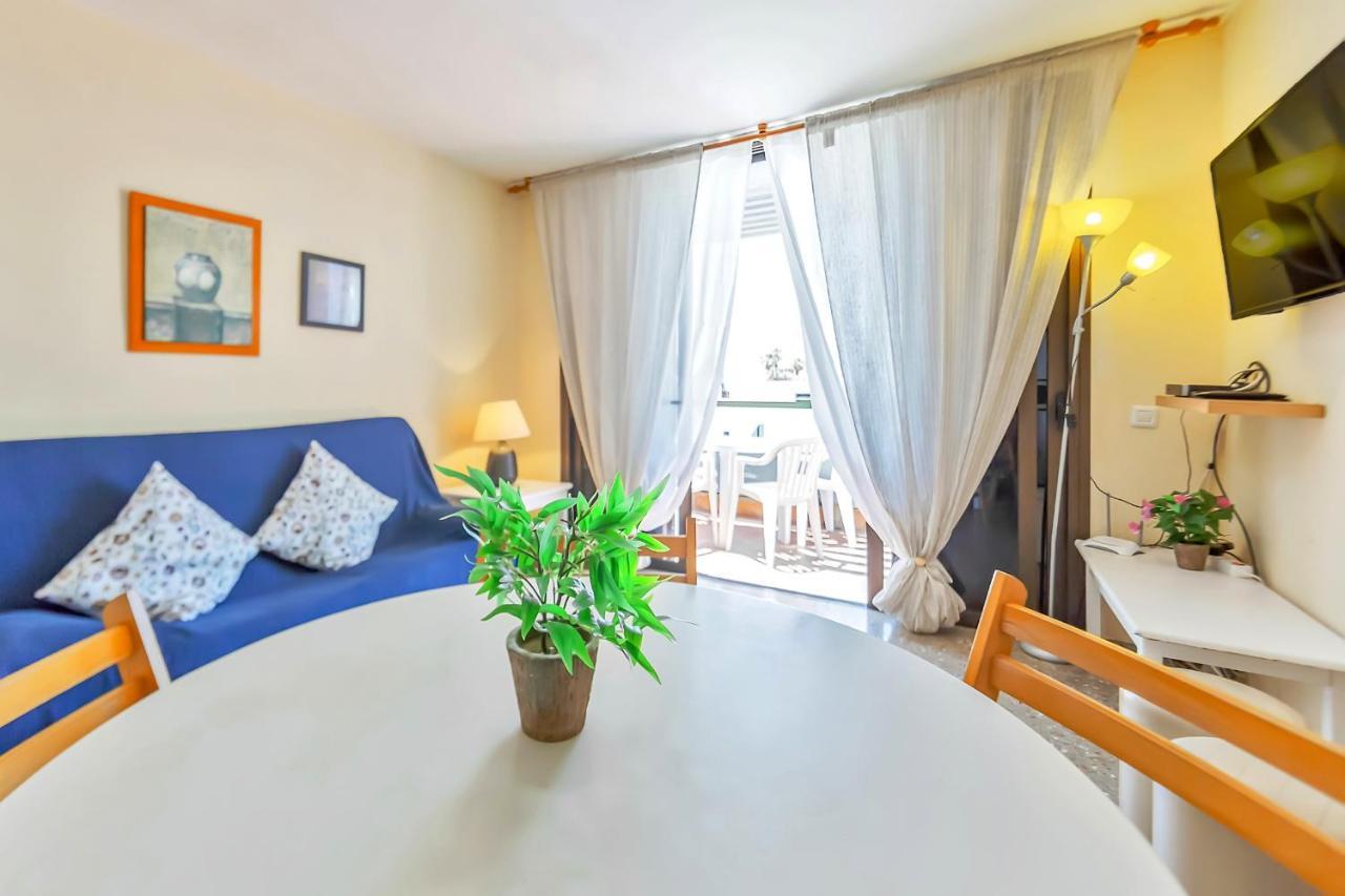 Apartment Near Playa De Las Americas With Wifi And Pool, Tenerife Sur Esterno foto