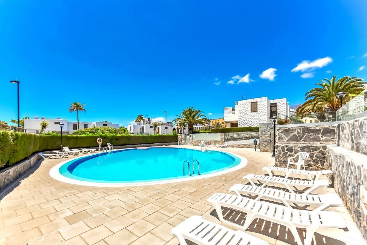 Apartment Near Playa De Las Americas With Wifi And Pool, Tenerife Sur Esterno foto